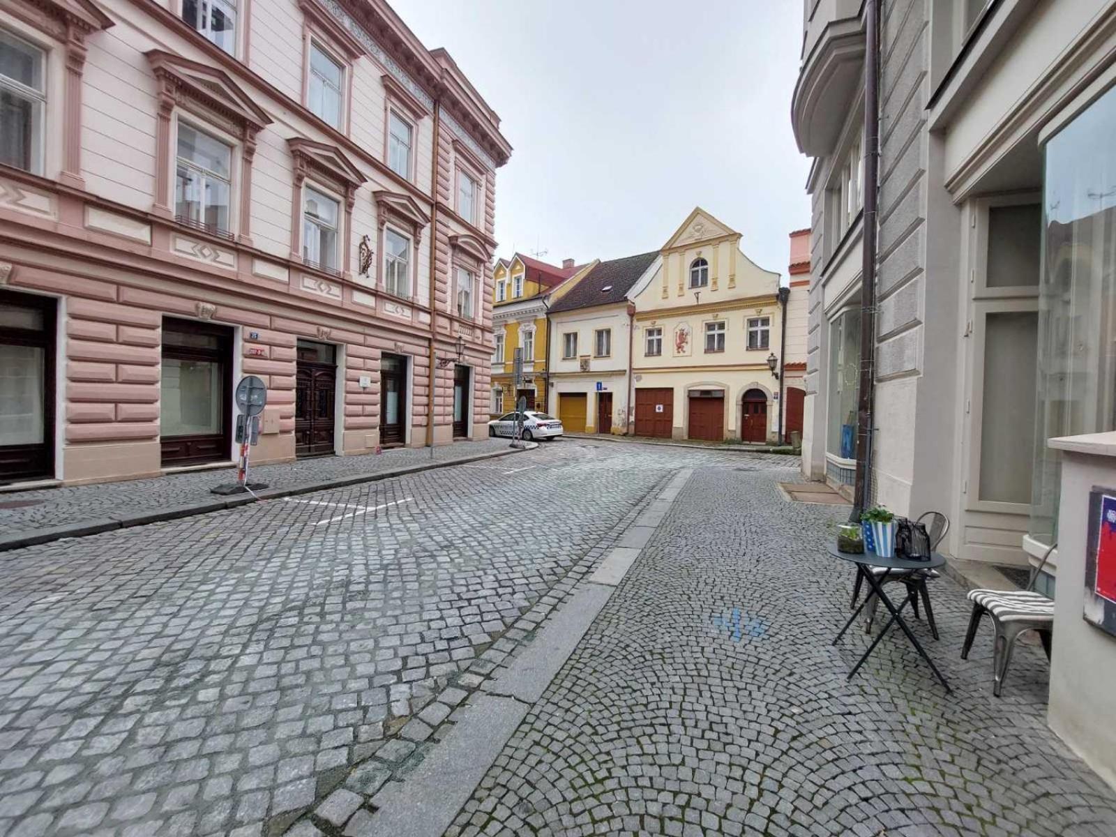 Exkluzivni Apartman V Prizemi V Hradci Kralove Hradec Králové エクステリア 写真